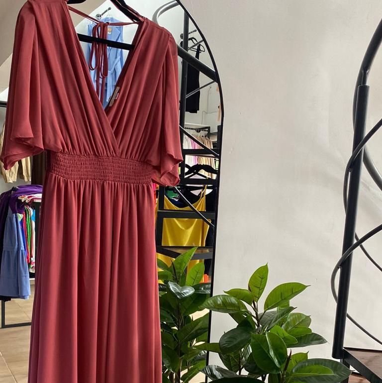 <span style="font-weight: bold;">Vestido rosa viejo</span>